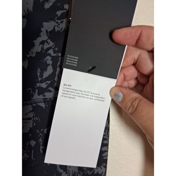 NWT Nike One Dri-Fit Leggings High Waist Athletic Yoga Gym Small FZ3229-010 - Picture 5 of 10